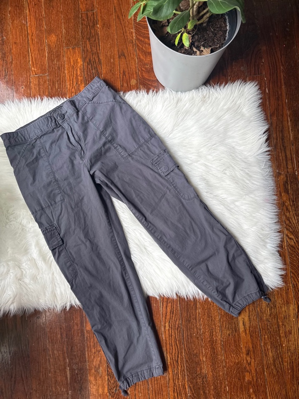 Social Standard by Sanctuary Charcoal Khaki Joggers Medium